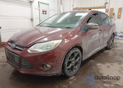 2013 Ford Focus Se z USA, uszkodzony, nr VIN 1FADP3F2XDL203754
